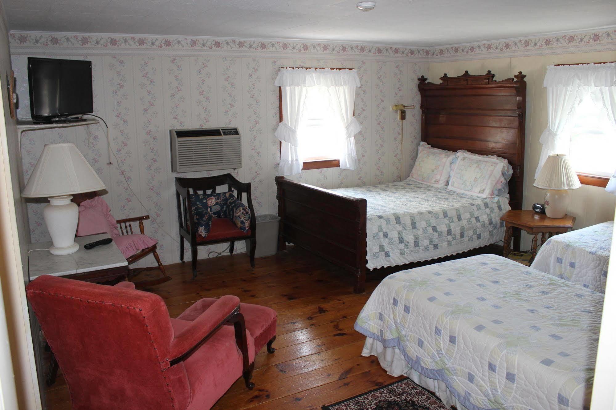 Sea Breeze Inn Hyannis Port Esterno foto