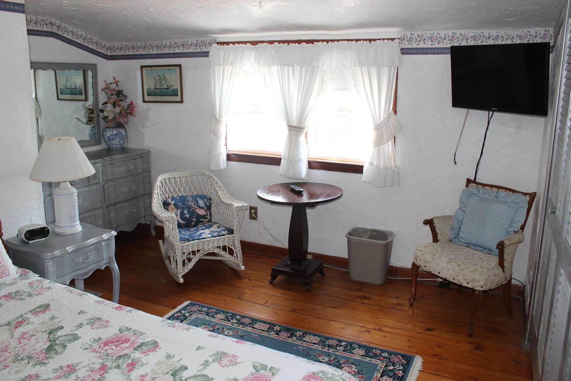 Sea Breeze Inn Hyannis Port Esterno foto